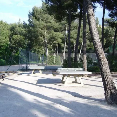 T2 Avec Wi-fi, Parking Prive, Piscine Et Tennis A 200m Des Plages Et Commerces - Fr-1-316-259 * Six-Fours-les-Plages